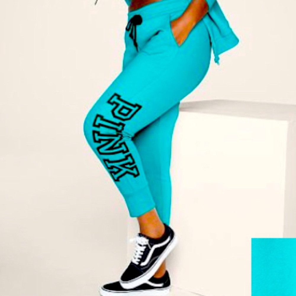 Off shoulder sweatshirt and jogger set